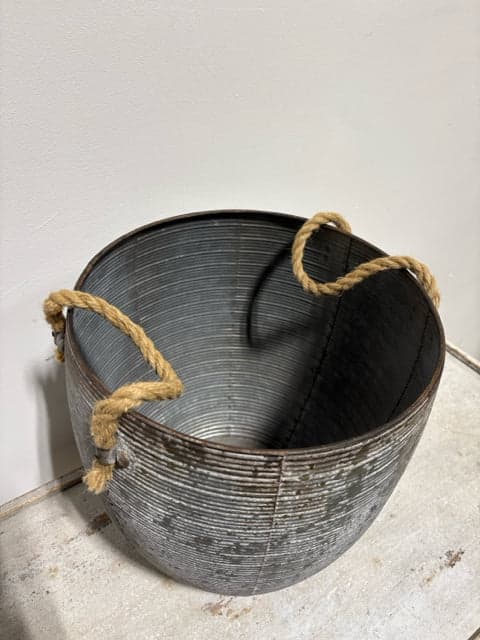 Metal Pot with Rope Handles - Thumbnail 2