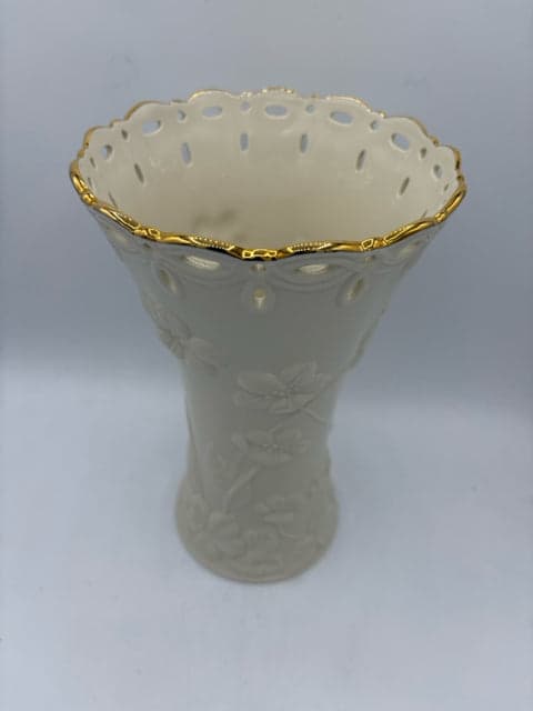 Classic Lenox Bellflower Vase with Gold Rim - Thumbnail 2