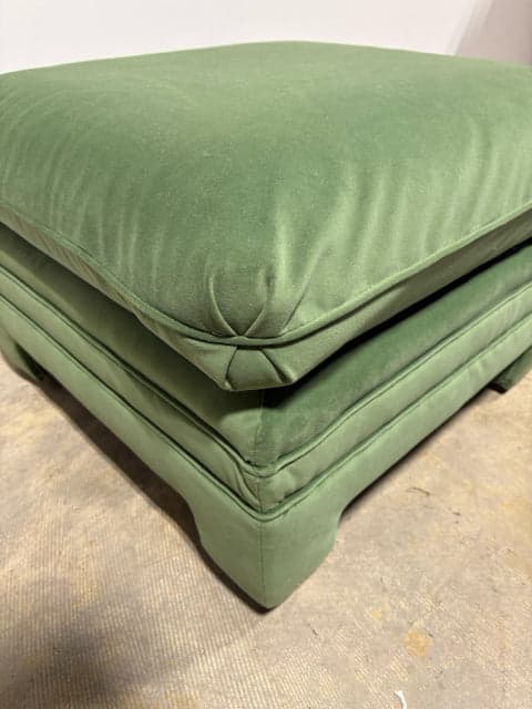 Green Velvet Ottoman - Thumbnail 3