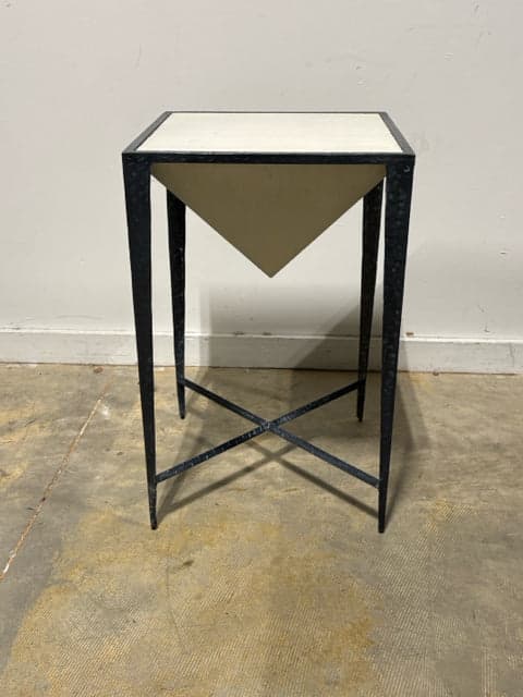 Gabby Home Elway Metal Base Accent Table - Image 1