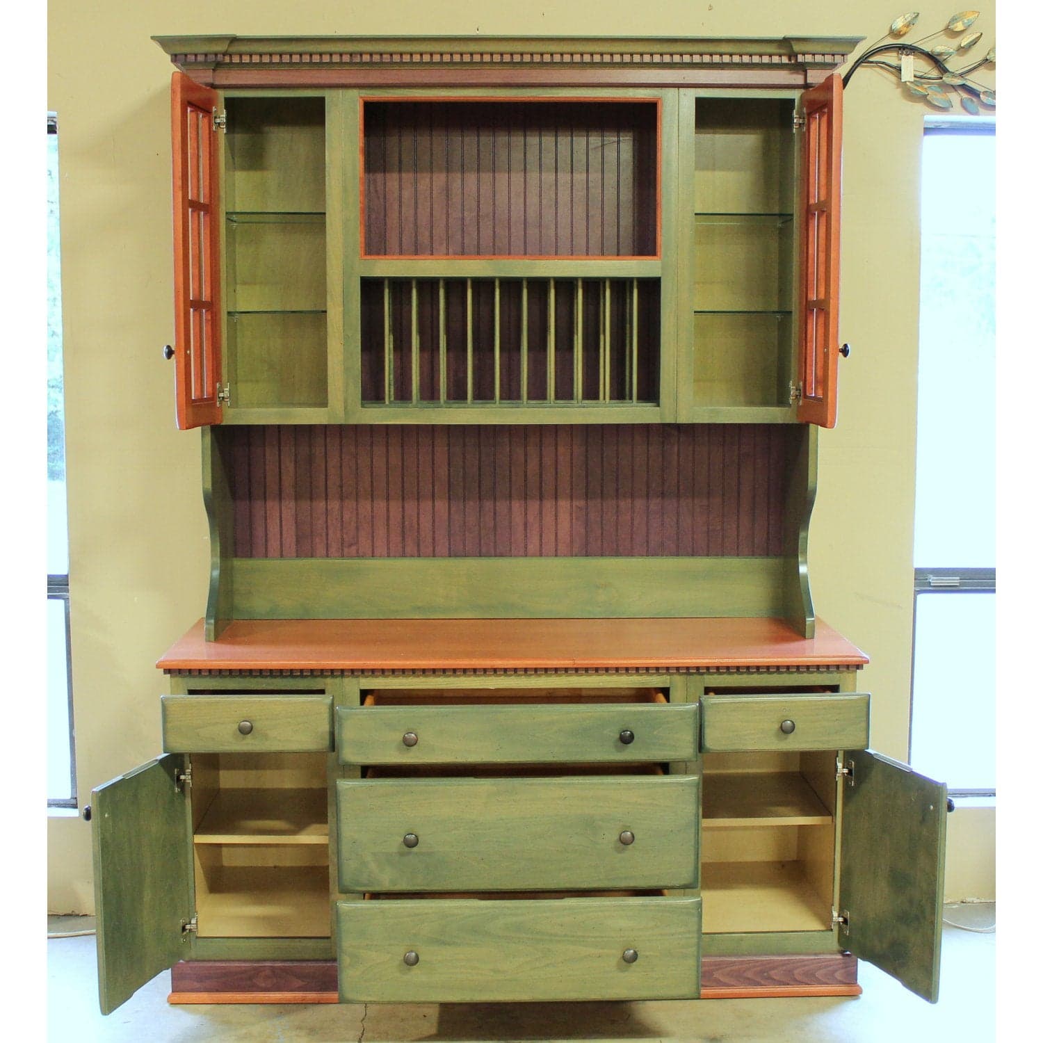 DeWils Country Style China Cabinet - Green & Red - Thumbnail 2