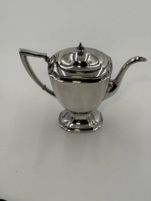 Pairpoint Sheffield Silver Plated Coffee Pot - Image 1