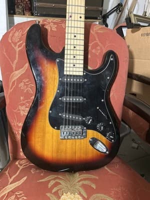 Sunburst ST Style Electric Guitar Maple Fretboard HSS Pickups - Thumbnail 3