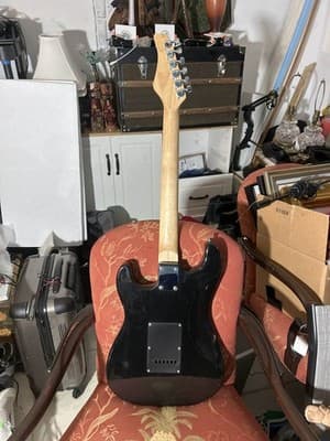 Sunburst ST Style Electric Guitar Maple Fretboard HSS Pickups - Thumbnail 7