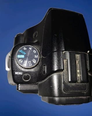 Sony Alpha α55 SLT-A55V Digital SLR body + Battery (No Charger Or Lens) - Thumbnail 4