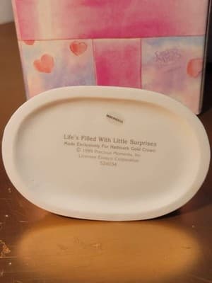 Precious Moments: Life's Filled With Little Surprises - Thumbnail 8