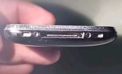 Black Apple iPhone 3GS 8GB A1303 Collectible AS-IS, NOT IN WORKING CONDITION - Thumbnail 8