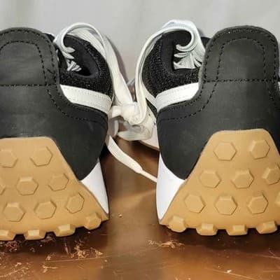 DV Dolce Vita Women's Bynx Sneakers Black and White (Size 9) - Thumbnail 6