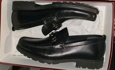 Salvatore Ferragamo Men’s Horsebit Loafers – Black Leather – Size 9.5M - Thumbnail 2