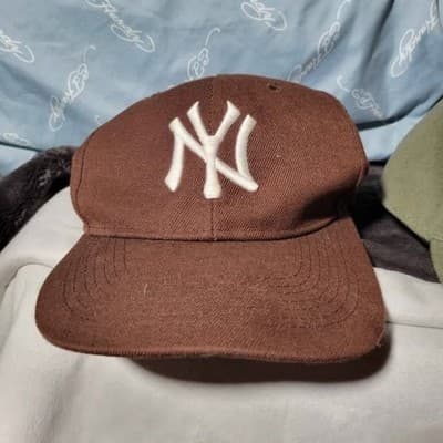 Lot of 4 Hats - Thumbnail 5