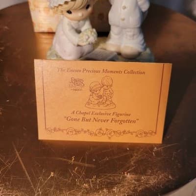 Precious Moments "Gone But Never Forgotten" - Thumbnail 4