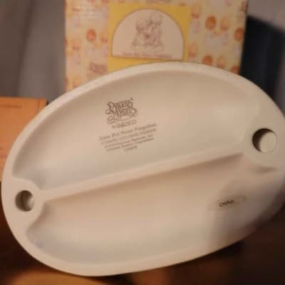 Precious Moments "Gone But Never Forgotten" - Thumbnail 8