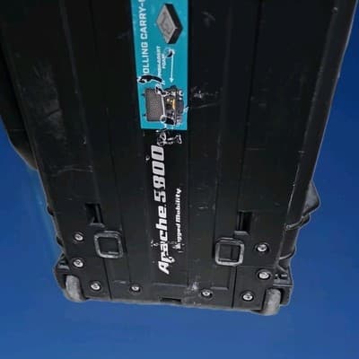 Use Apache 5800 Weatherproof Rolling Carry-On Case +Foam Ip65 Rated Watertight - Thumbnail 8