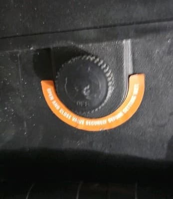 Use Apache 5800 Weatherproof Rolling Carry-On Case +Foam Ip65 Rated Watertight - Thumbnail 6