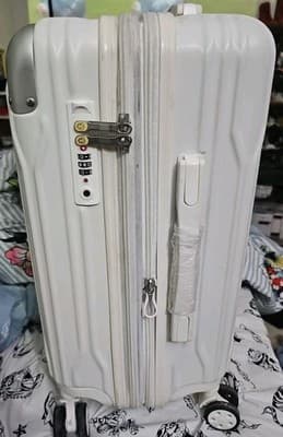 White Traveler's Choice 20" Carry-On Expandable Spinner Suitcase - Thumbnail 6