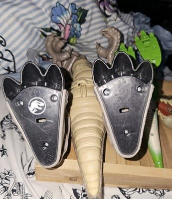 Lot Of 3 Dinosaur Action Figures - Thumbnail 8