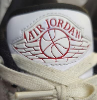 Women's Air Jordan 2 Retro Low "Chicago Twist" Sneakers Size 12 FD4849-106 - Thumbnail 3