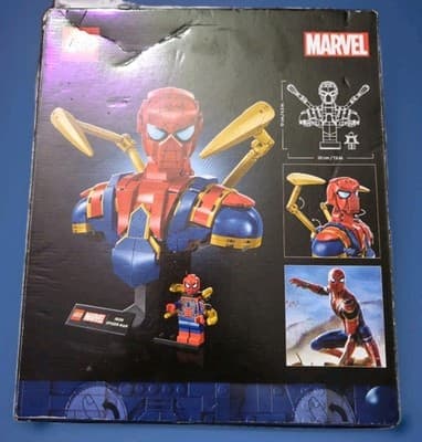 Authentic LEGO MARVEL IRON SPIDER-MAN BUST (76326) 379 Pieces Brand New - Thumbnail 2