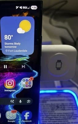 Foldable 3 in 1 Wireless Charging Station Phone Smart Watch Headphones Tablet - Thumbnail 9