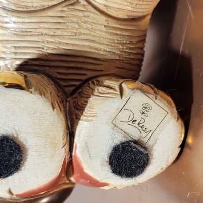 La Rosa Lion Figurine - Hand Carved and Hand Painted - Thumbnail 3