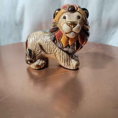 La Rosa Lion Figurine - Hand Carved and Hand Painted - Thumbnail 8