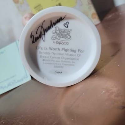 SIGNED Rare Precious Moments Life is Worth Fighting For Figurine Limited Edition - Thumbnail 3