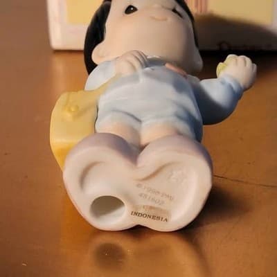 Precious Moments "On Our Way to a Special Day" Boy Figurine - Thumbnail 8
