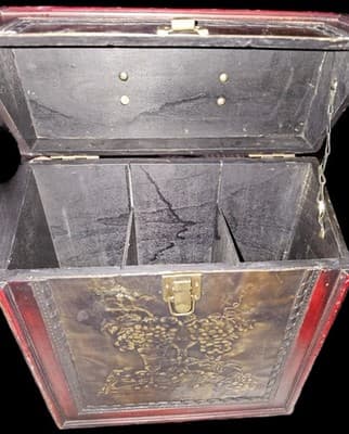 Wooden Wine Three Bottle Holder w/ Grape Designs - Thumbnail 6