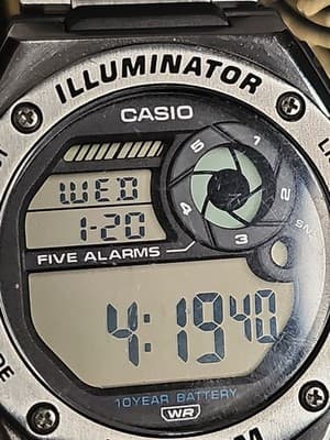 Casio Illuminator WR Digital Watch 3487 MWD-100H 100M WR Chrono Alarm Running - Thumbnail 3