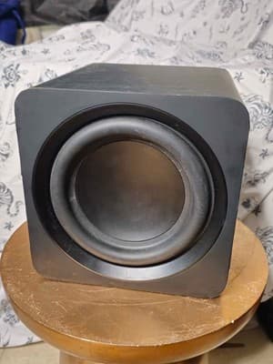 Samsung PS-WB85D Active Wireless Subwoofer with Power Cord - Thumbnail 3