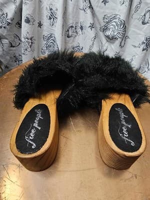 Free People Black Faux Fur Sonnet Clog Women's Slippers Size 8 - Thumbnail 2