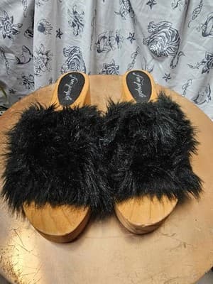 Free People Black Faux Fur Sonnet Clog Women's Slippers Size 8 - Thumbnail 4