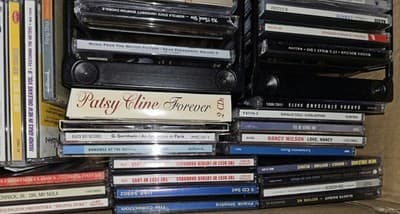 lot of 100 music cds - Thumbnail 3