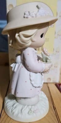 Precious Moments Figurine, "A Poppy For You", 1994, 5 1/2 Inches Tall - Thumbnail 5