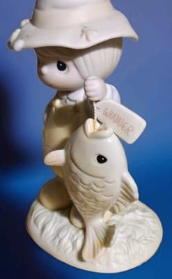 Precious Moments #531030 YOU ARE MY ONCE IN A LIFETIME - Girl Version - Retired - Thumbnail 3