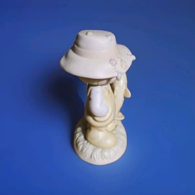 Precious Moments #531030 YOU ARE MY ONCE IN A LIFETIME - Girl Version - Retired - Thumbnail 5