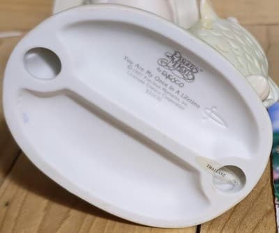 Precious Moments #531030 YOU ARE MY ONCE IN A LIFETIME - Girl Version - Retired - Thumbnail 8