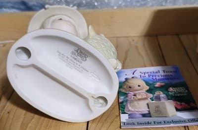 Precious Moments #531030 YOU ARE MY ONCE IN A LIFETIME - Girl Version - Retired - Thumbnail 9