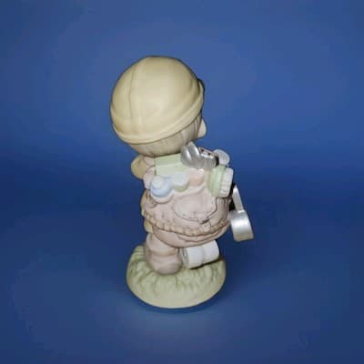 Precious Moments "God Loves A Happy Camper" #587893 Made In 1999 - Thumbnail 4