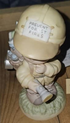 Precious Moments "God Loves A Happy Camper" #587893 Made In 1999 - Thumbnail 6