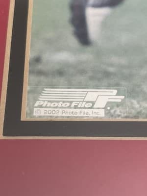 Michael Vick Autographed 8x10 Photo + Atlanta Falcons Commemorative Coin - Thumbnail 5