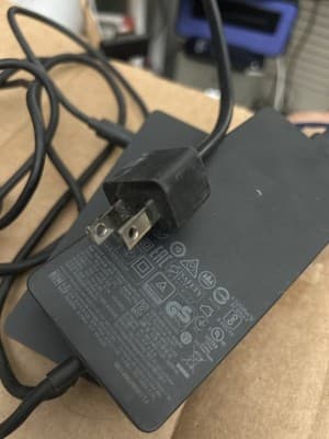 Microsoft Surface Dock 1661 w/ Adapter for Pro 3-7 - Thumbnail 4