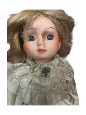 Porcelain Doll Blonde Hair Blue Eyes White Lace Tiered Dress Plays Music Wind-up - Thumbnail 2