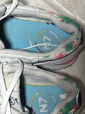 Nike Venture Runner N7 Floral White Cream Pink Men's Size 10 - Thumbnail 4