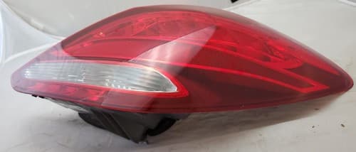2015 - 2018 Fits Mercedes C300 Rear Right Side Taillight Light Lamp A2059061902 - Thumbnail 5