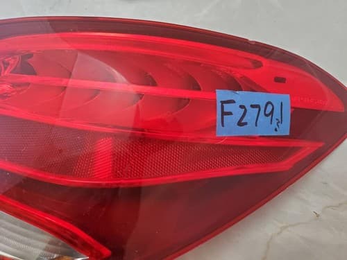 2015-2018 Mercedes Benz C300 Rear Tail Light Lamp Passenger Right A2059061902 - Thumbnail 2