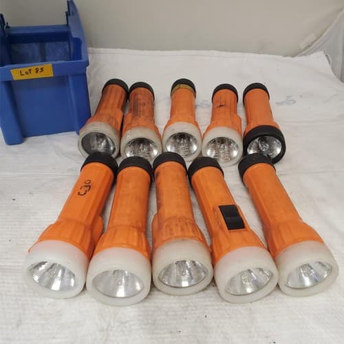 Set Of 10 Rayovac/Boeing Industrial Grade Flashlight Model IN2-MS Lot 85 - Thumbnail 3