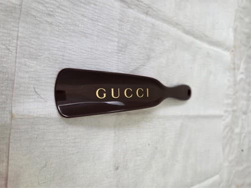 Gucci Black Heavy Plastic Shoehorn with Gold Logo - Thumbnail 3