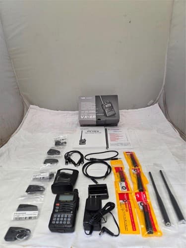 Yaesu VX‑6R Dual‑Band Submersible Transceiver w/ Antennas Charger Case Manual - Image 1