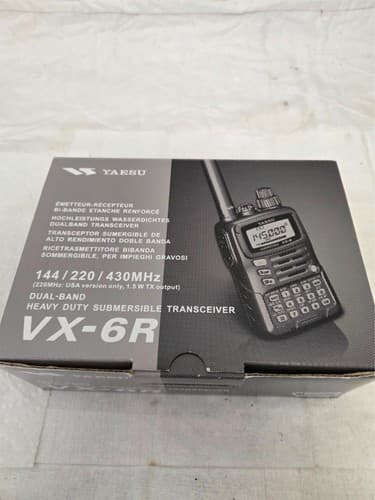 Yaesu VX‑6R Dual‑Band Submersible Transceiver w/ Antennas Charger Case Manual - Thumbnail 3
